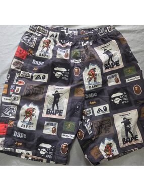BAPE A Bathing Ape Men's M Black Graphic Swim Trunks Shorts 001SP1801005M